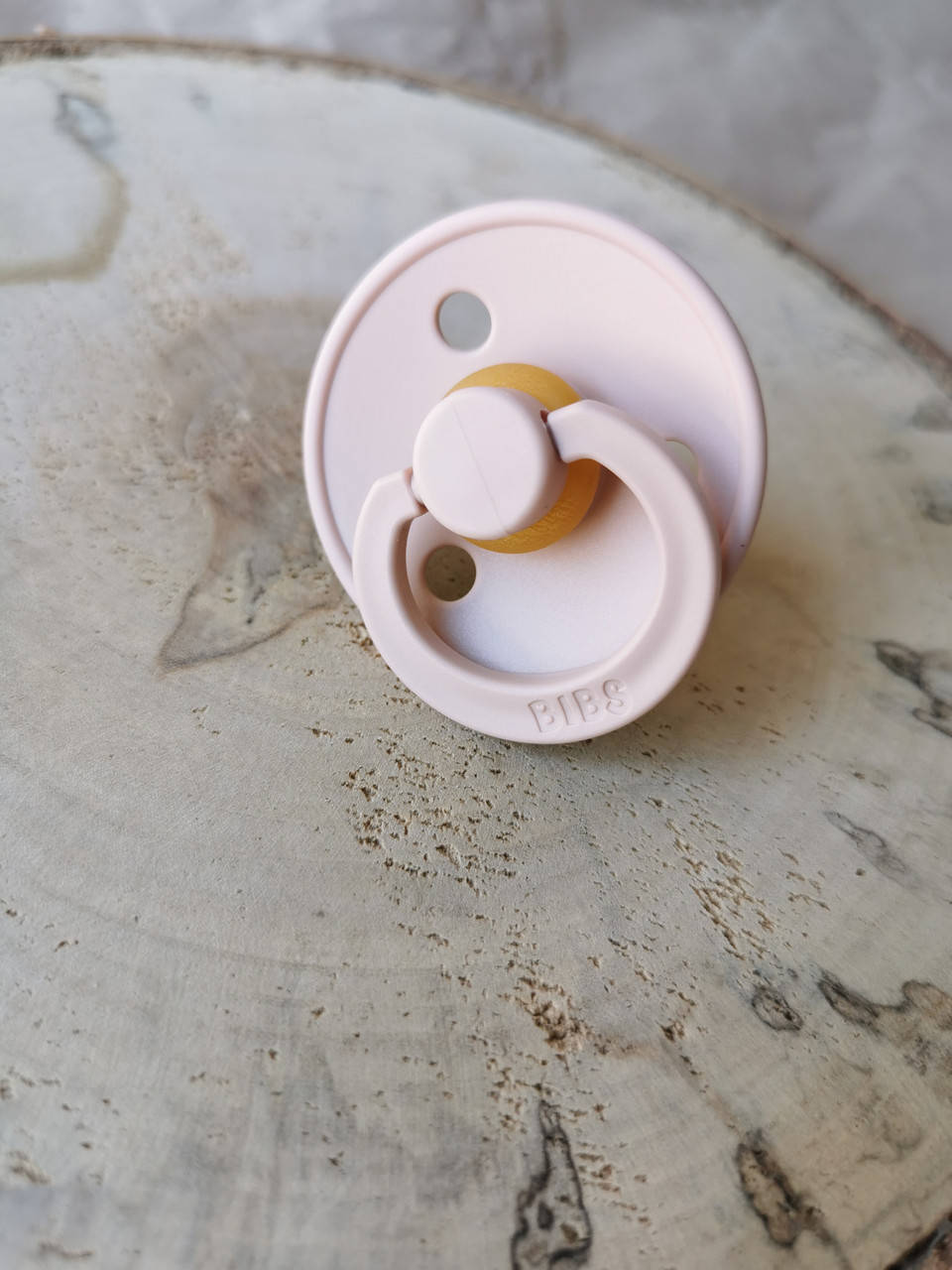 

Соска Bibs Colour 6-18 мес пудровая