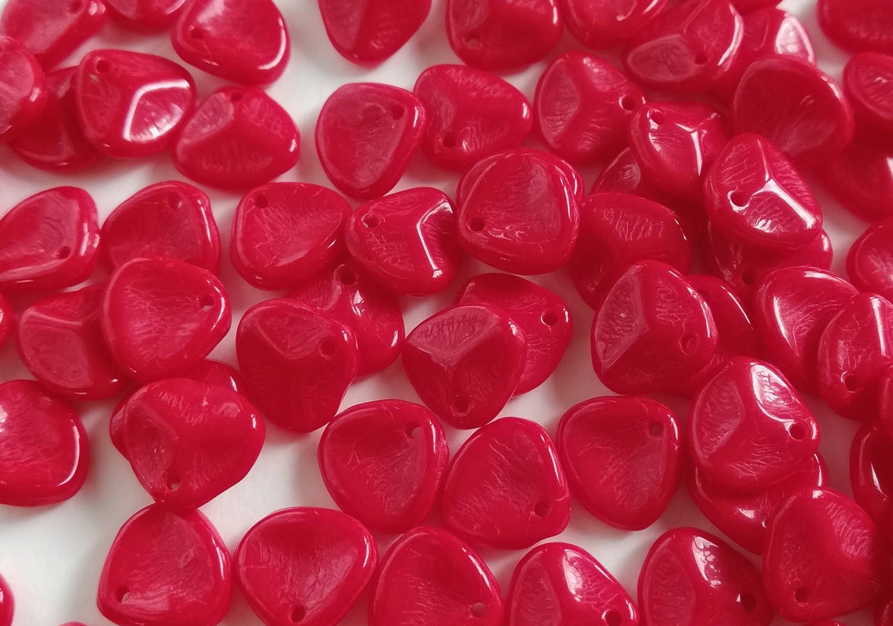

93200 Rose Petals 8*7 mm (10 шт)