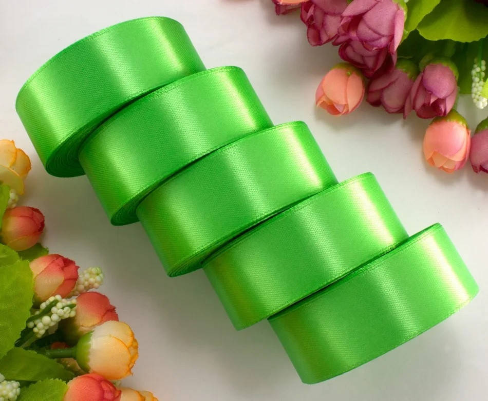 

Лента атласная салатовая 2,5 см (23 метра), Салатовый