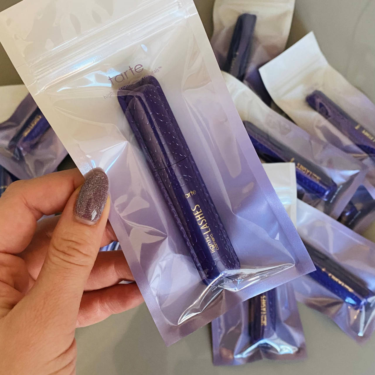 

Тушь для ресниц Tarte Lights, Camera, Lashes 4-in-1 mascara 4 ml