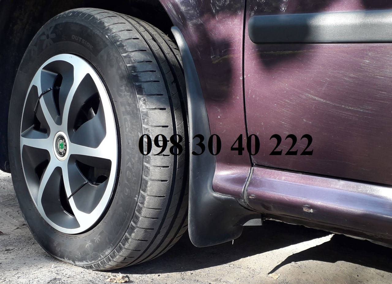 

Бризковики Skoda Octavia Tour (1998-2012) оригінальні передні \ 2 шт. VAG