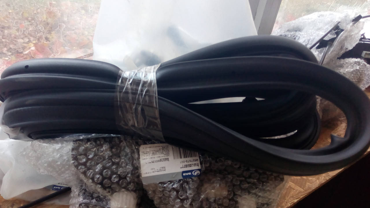 

Уплотнитель багажника Ланос Сенс Т-100