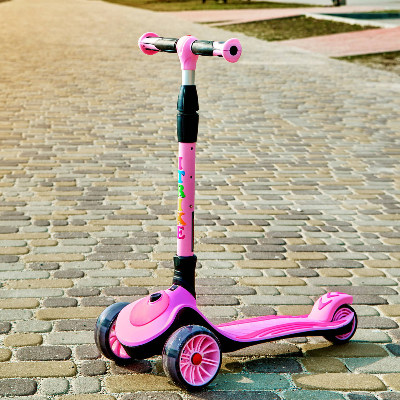 

Самокат детский трехколесный складной SPORT KIDS 2591 со светящимися колесами Розовый