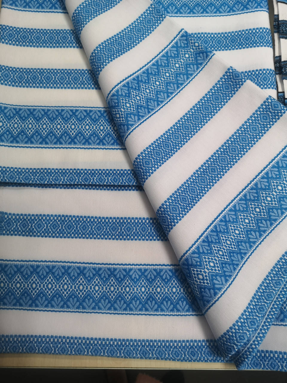 

Тканина для скатертин, Белый