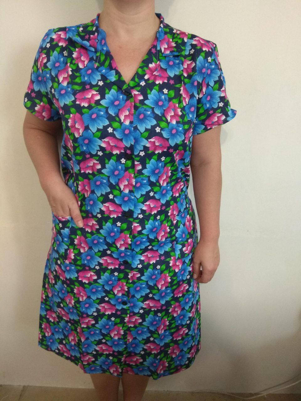 

Летний цветастый халат для дома с карманами размеры 48-62, Синий