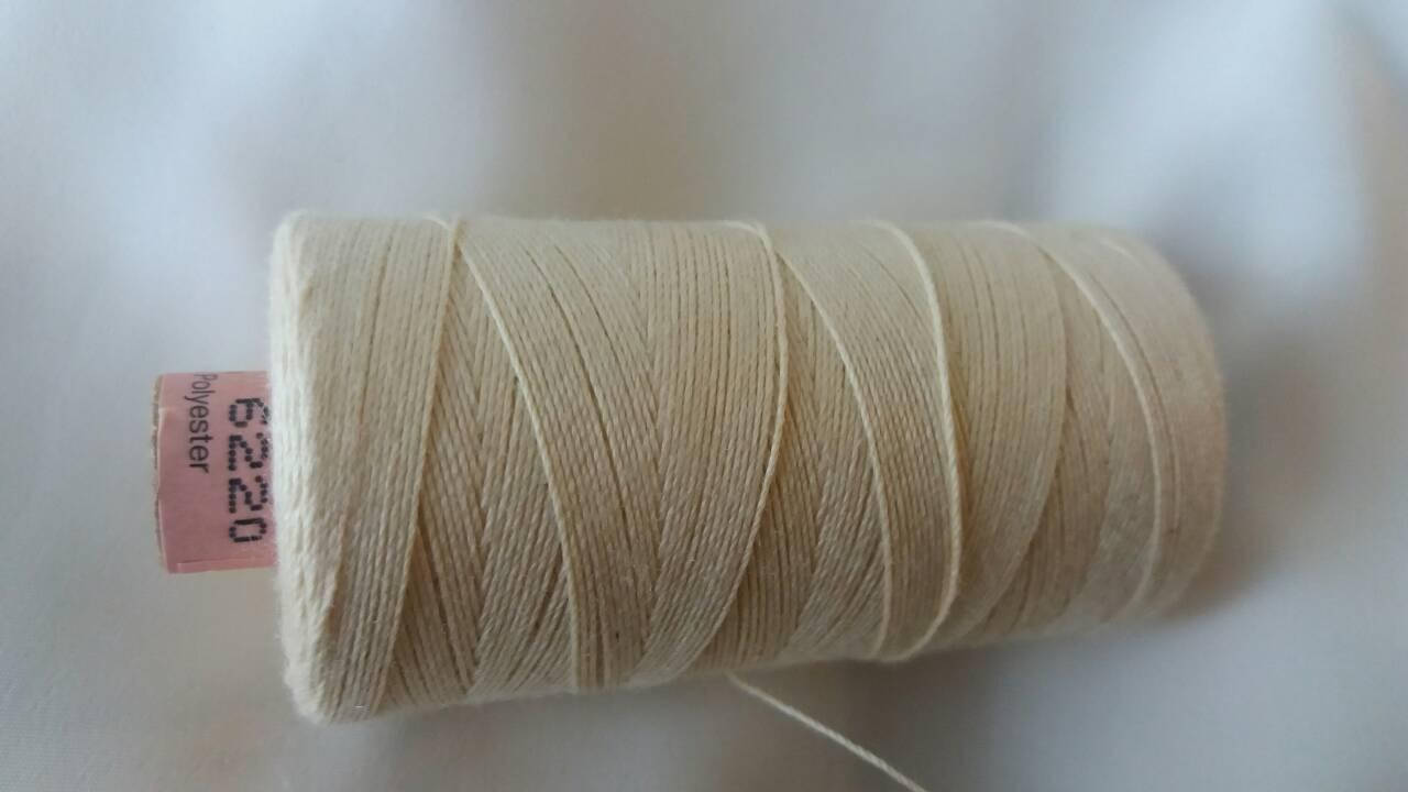 

Нитки Аман (Amann), № 30, цвет 6220., Фиолетовый