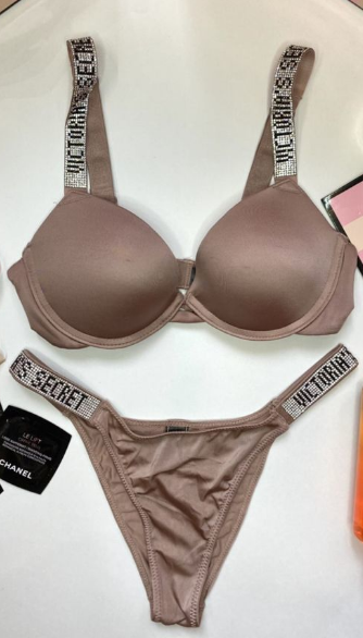 

Женский комплект нижнего белья Victoria`s Secret Виктория Сикрет со стразами коричневого цвета, Коричневый