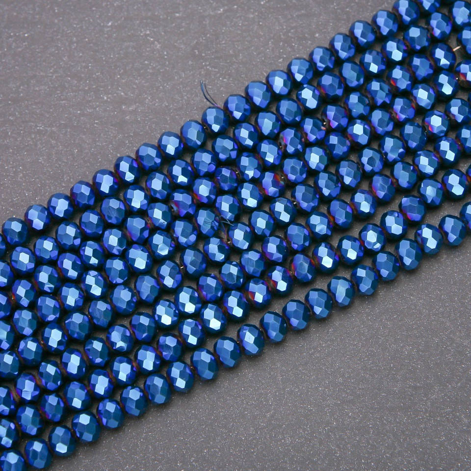 

Бусины стекло синее с напылением бензин "рондель" d-6х4,5(+-)мм нитка L-38см, Синий