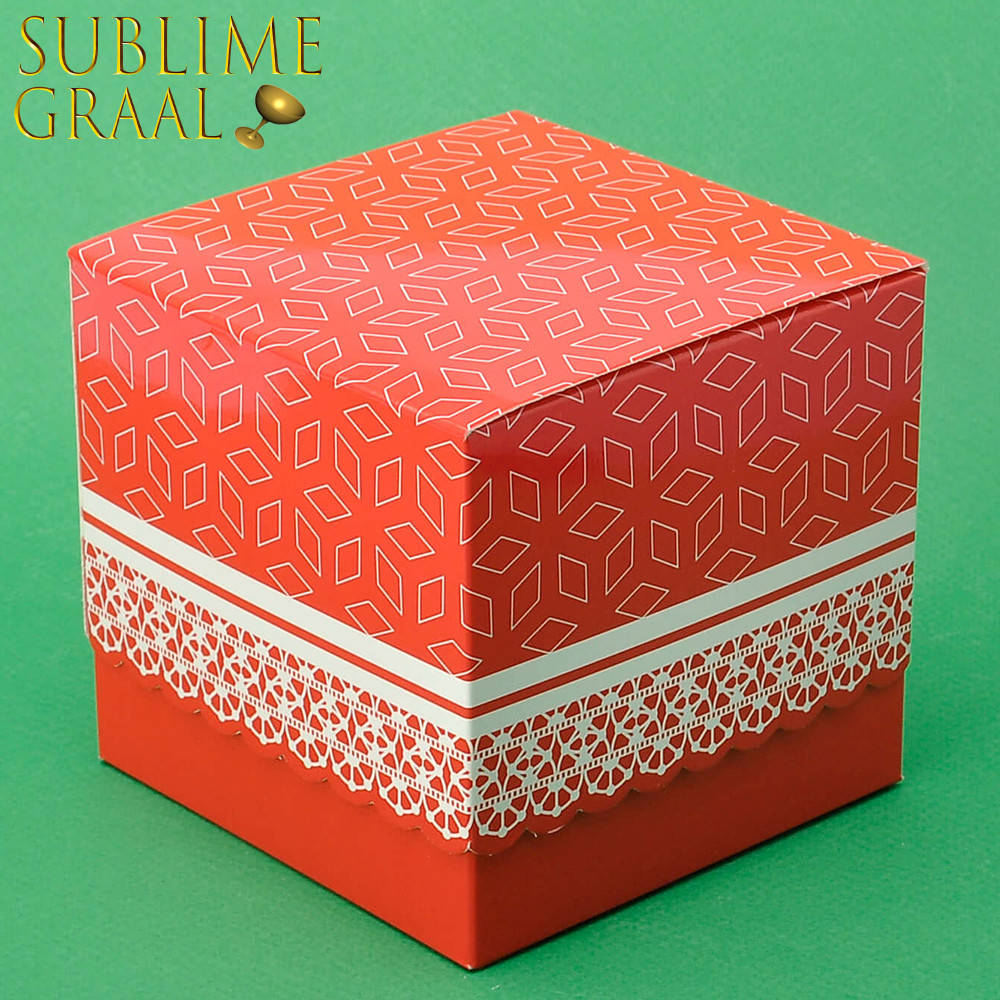 

Упаковка подарочная ламинированная (красная )