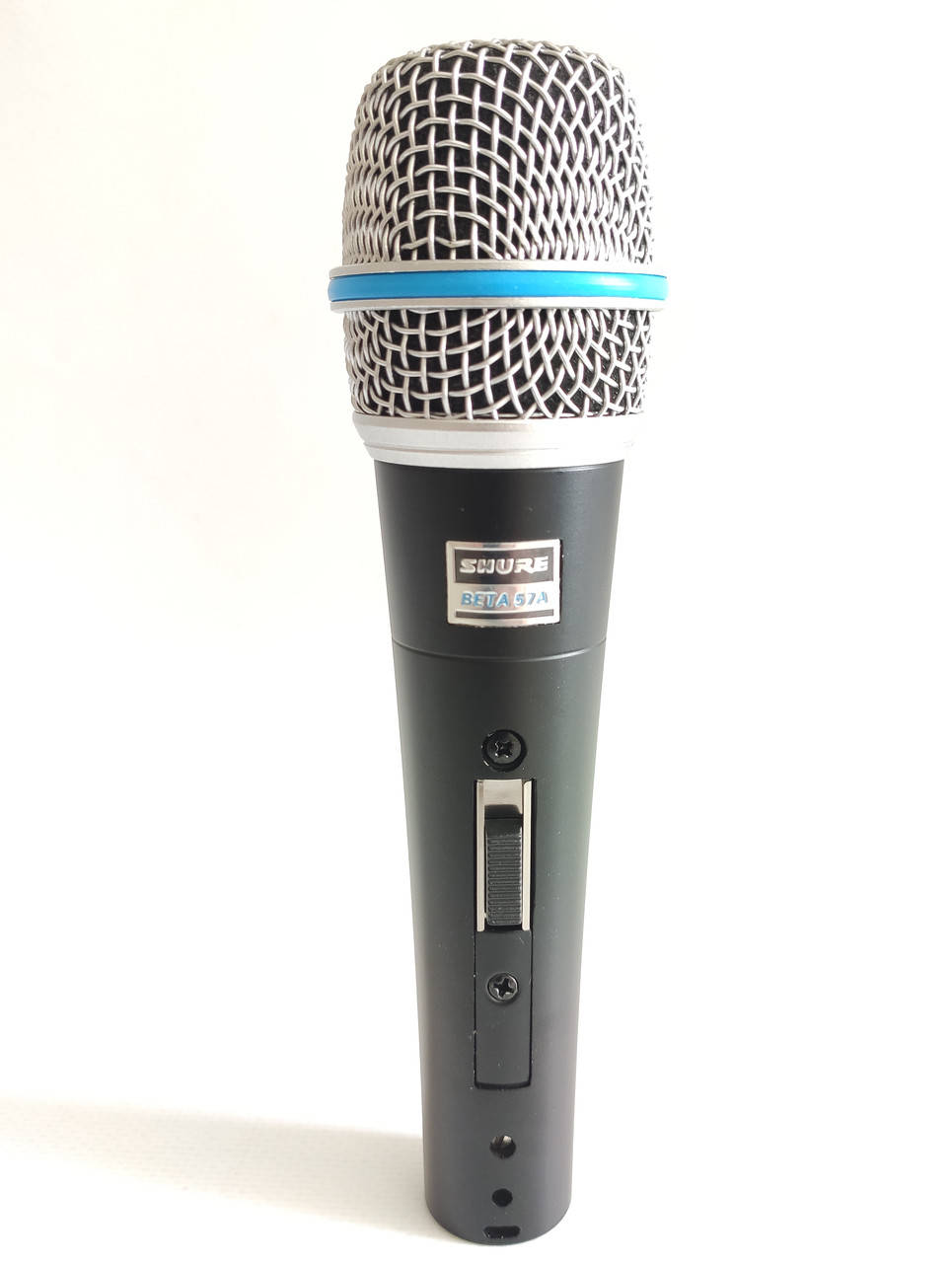 

Вокальный микрофон проводной Shure Beta 57A