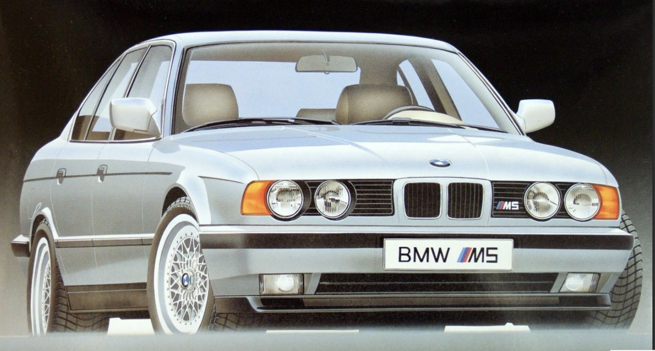 

Сборная масштабная модель автомобиля BMW M5 1/24 от компании Fujimi