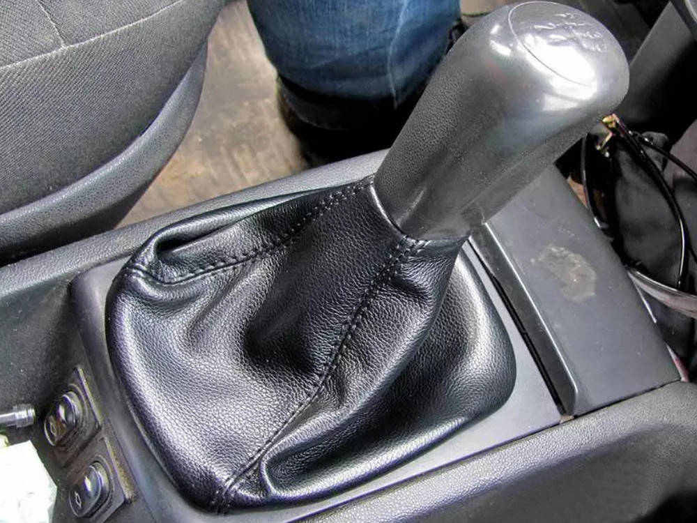 

Чехол ручки кпп Skoda Fabia 1999-2007 / Чехол на кулису Шкода Фабия