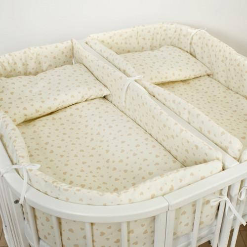 

Детский постельный комплект для двойни в кроватку Twins Сердечки, 14 элементов, бежевый