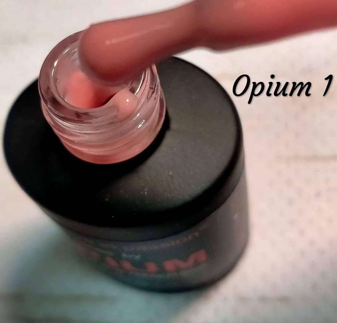 

Камуфлирующая каучуковая база для ногтей под френч Rubber Base Opium 15 мл