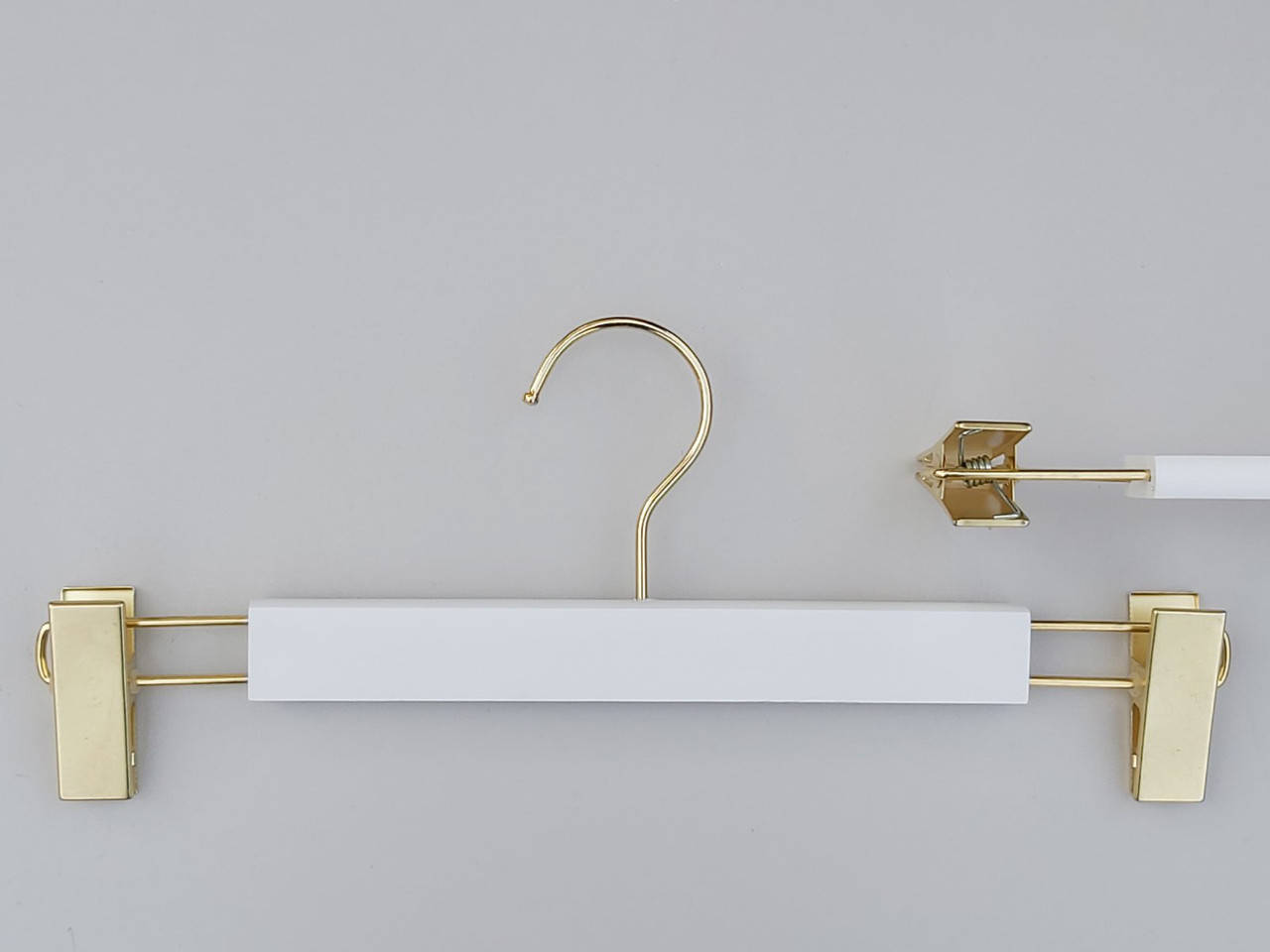 

Длина 35 см. Плечики тремпеля деревянные белого цвета для брюк и юбок, Белый