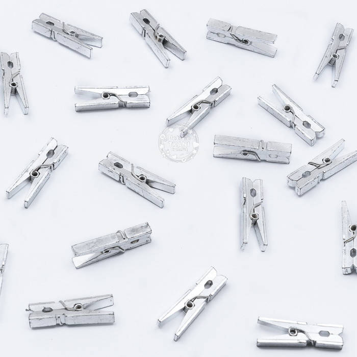 

Декоративные прищепки серебристого цвета (3 см), Серебристый