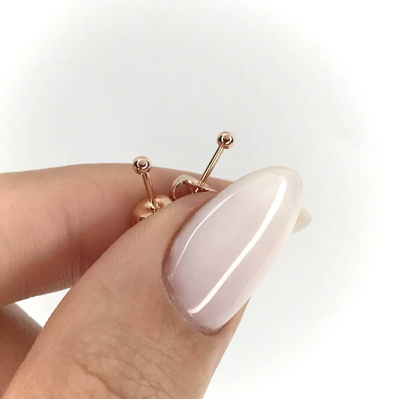 

Маленькие серьги-гвоздики Шарики покрытие золотом 18к.