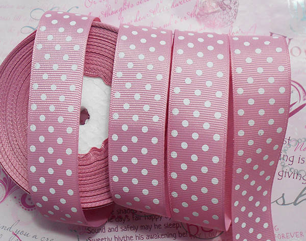 

Стрічка репсова 25мм в горошок №37 (14)