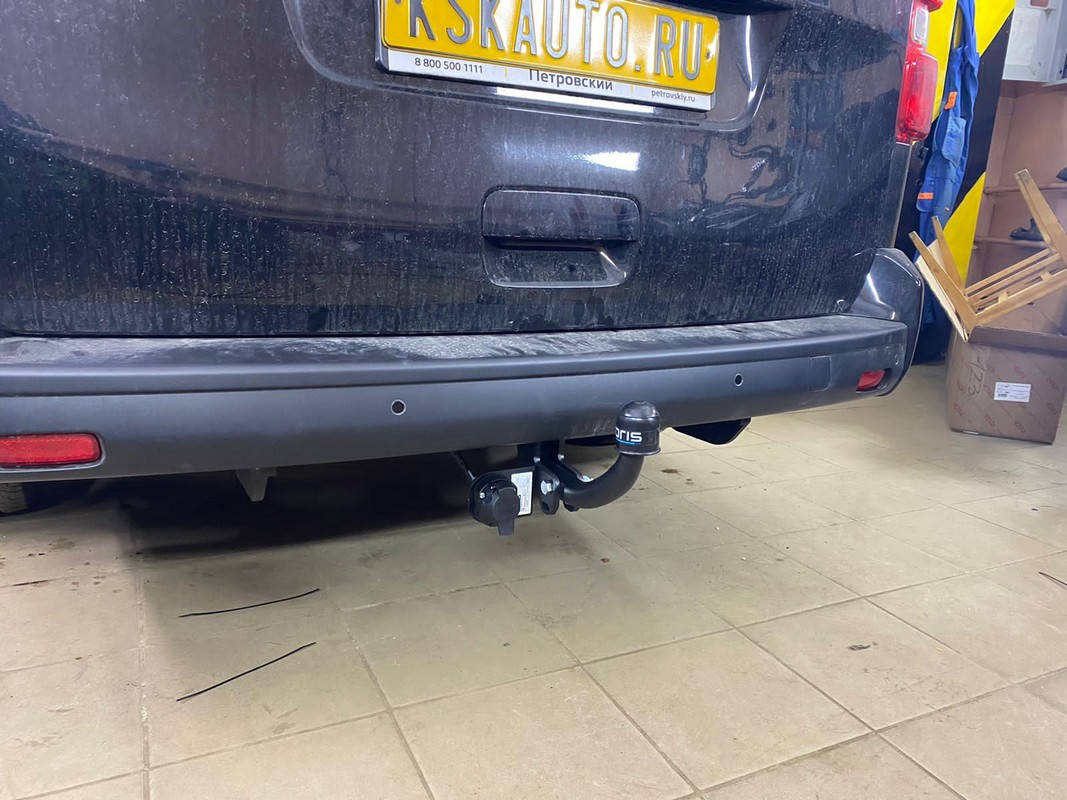 

Съемный фаркоп на Opel Zafira Life 2019- без подрезки бампера