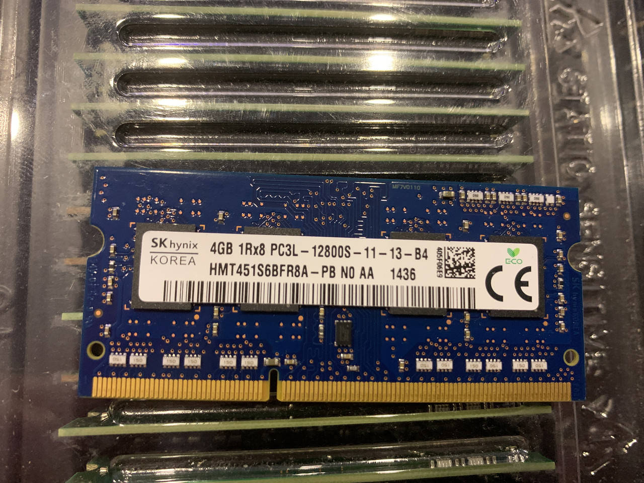 

Пам'ять Hynix 4Gb So-DIMM PC3L-12800S DDR3-1600 1.35v (HMT451S6BFR8A-PB)