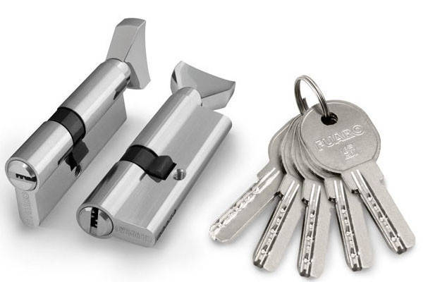 

Fuaro 100 DM/RC 80 мм 35х10х35 ключ/тумблер хром (Китай)