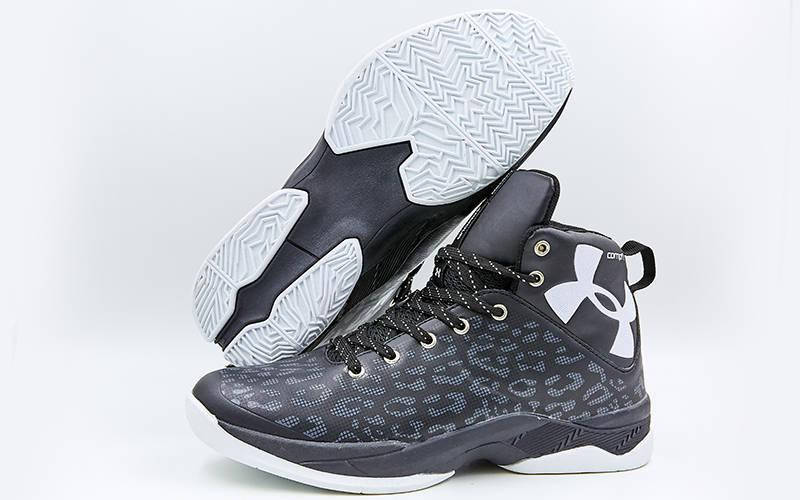 

Обувь для баскетбола мужская Under Armour W8066-1 (41-45) (PU, черный-белый)