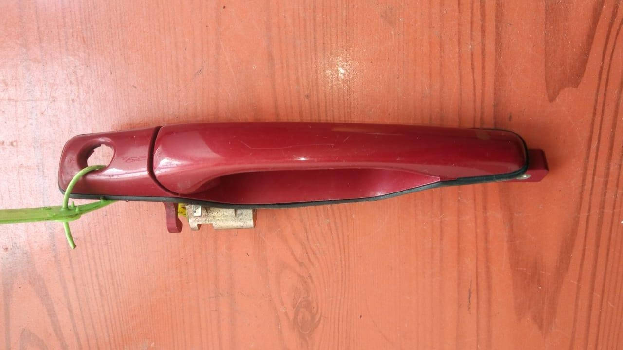 

Ручка двери передней, наружная левая MR5261052 (51387217) Lancer 9 Mitsubishi
