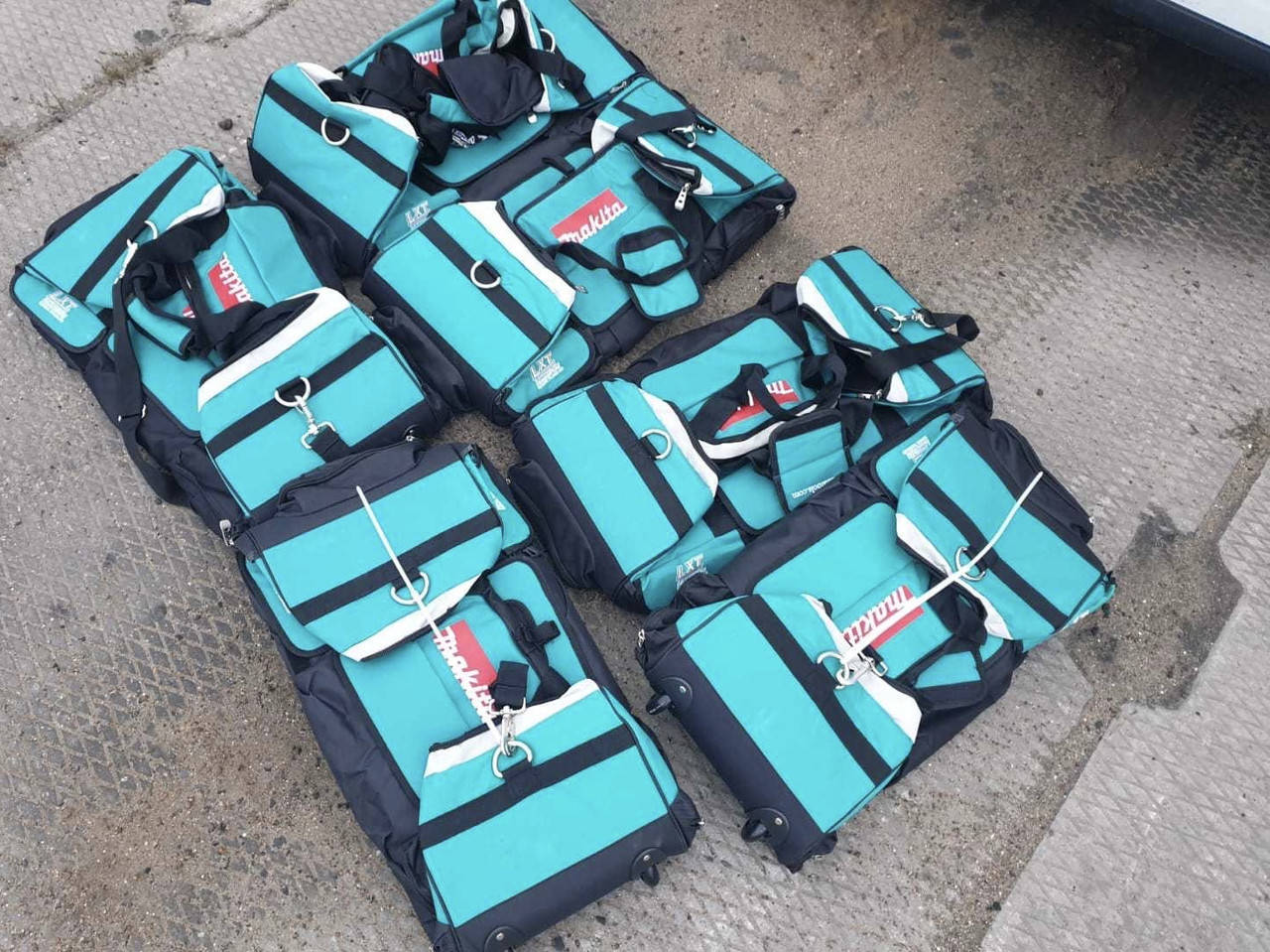 

Сумка на колесах для інструменту Makita