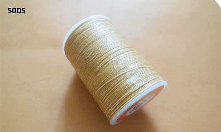 Нитка вощений для шиття по шкірі 0,55 мм S005 113 м бежевий колір Galaces кругла нитка, фото 1