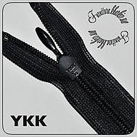 Потайная молния YKK 35 cм черного цвета.