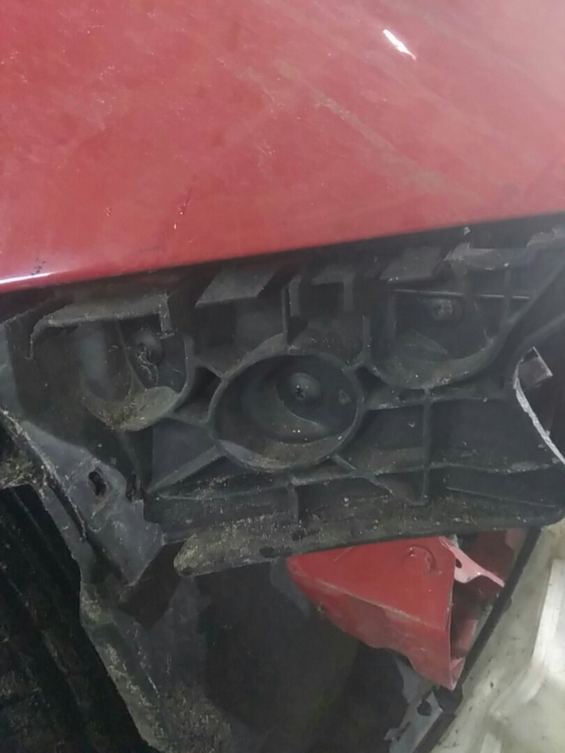 Напрямна бампера права Seat Altea/Toledo