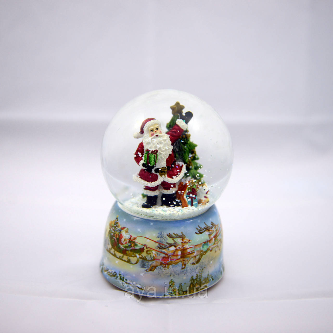 Музична снігова куля LuVille Санта з подарунками