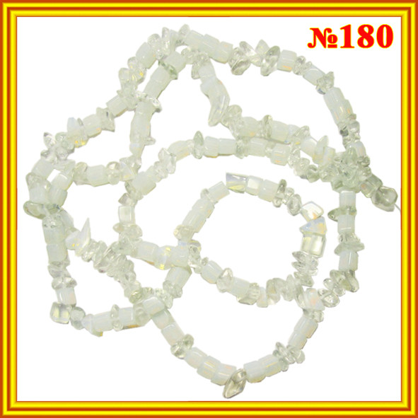 Намистини Відколи Місячний Камінь, Крихта Каменю Середня, Розмір: 6-10*3-8 мм, Отвер. 1мм, близько 85 див. нитка Відколи натурального каменю Місячний Камінь