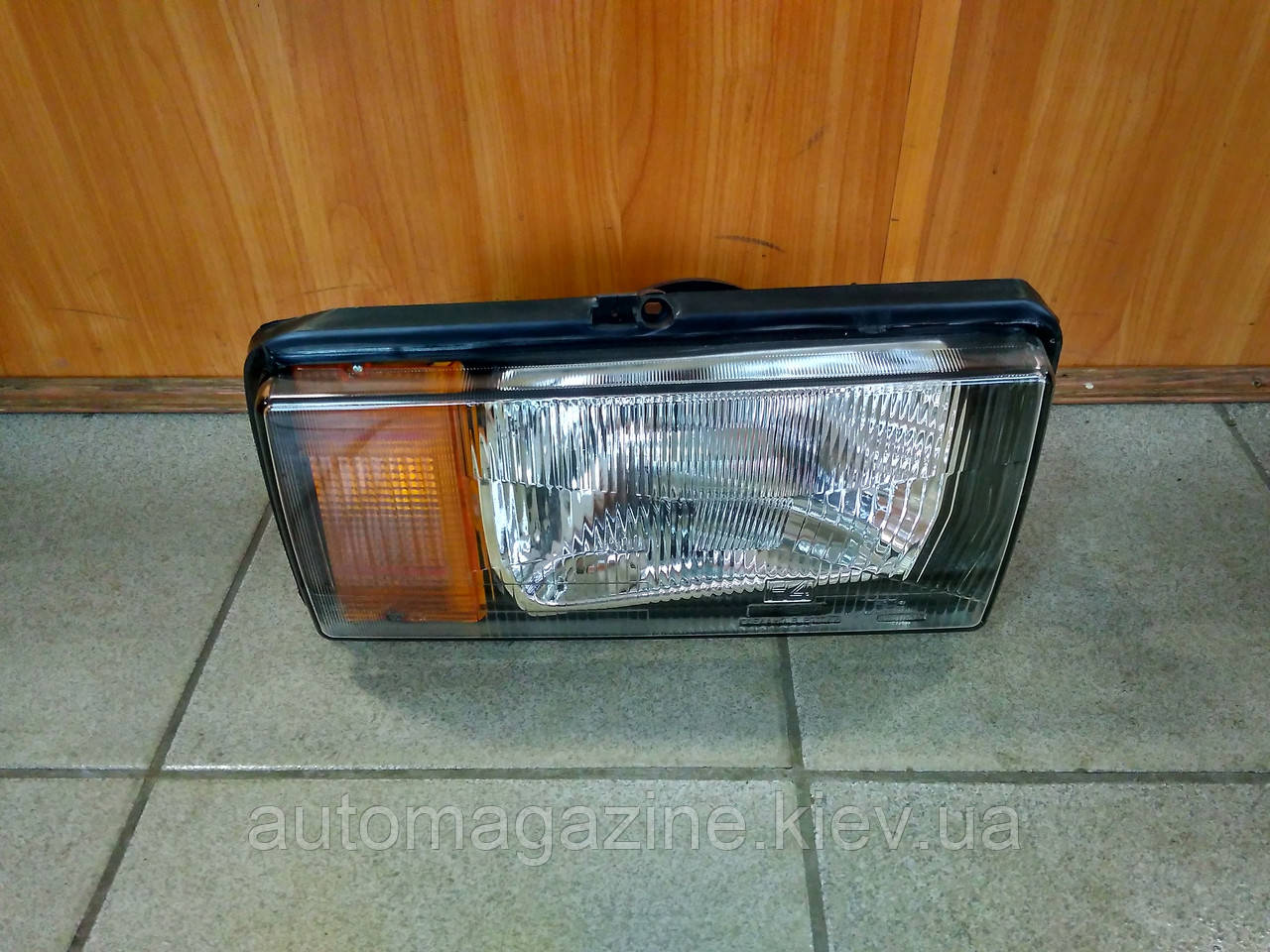 Фара правая ВАЗ 2104, 2105, 2107: продажа, цена в Киеве. Автомобильные ...