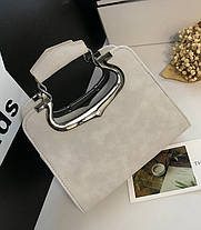 Стильна сумка з фігурними ручками під замш, фото 2