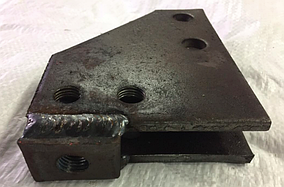 Кронштейн кріплення лапи на культиватор КПС метал (зварний)