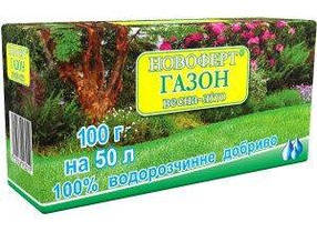 Комплексне добриво Новаферт Для газонів весна-літо (NPK 20.10.12), 100 г