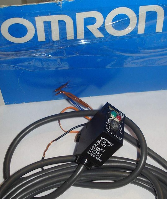 OMRON E3S-LS20B4S1   #3