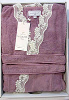 Жіночий халат бамбуковий Maison D'or Dina з мереживом фіолетовий