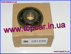Опорний підшипник передній Renault Trafic 01- Польща 101235