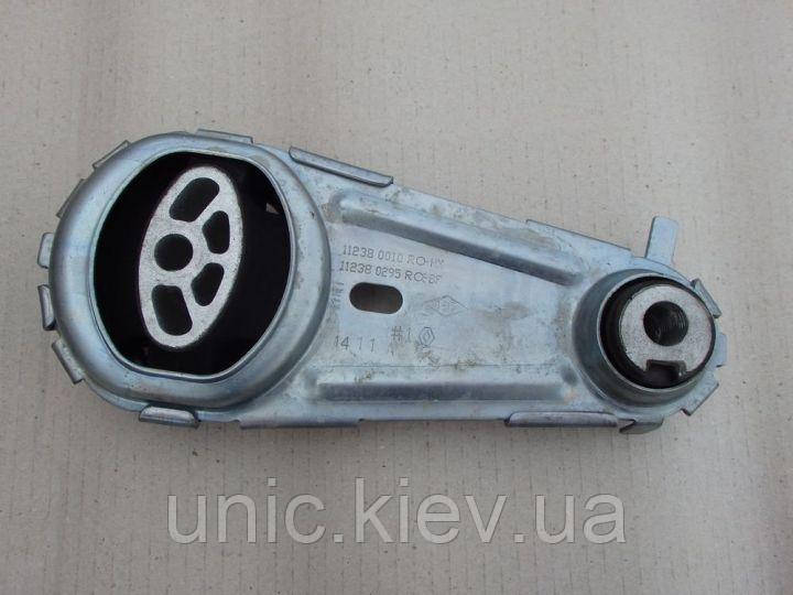 Подушка двигуна нижня Рено Меган 3 1.5 Dci