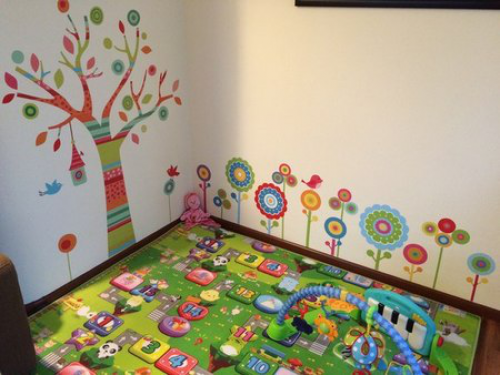 Вінілова наклейка на стіну в дитячу кімнату "Дивні квіти" - фото 8 - id-p630045430