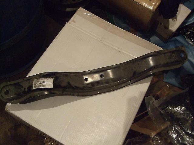 Балка коробки передач Subaru Legacy, Outback B14, 2009-2014, 41011AE020