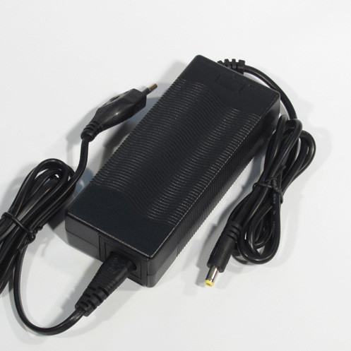 Зарядний пристрій для LiFePO4 акумуляторів 48V