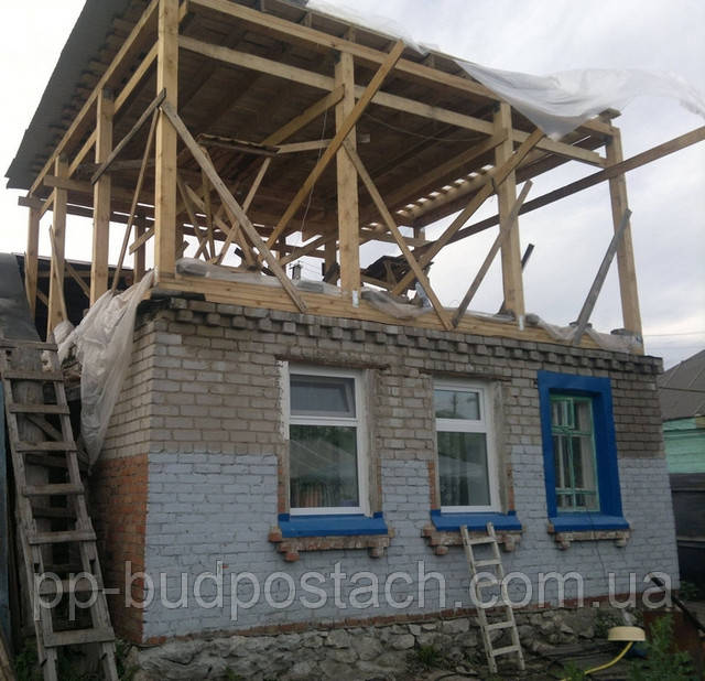 Як побудувати будинок на старому фундаменті?