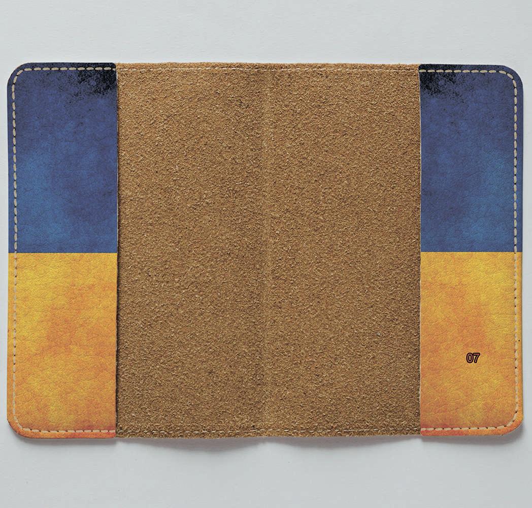 Обложка на паспорт 1.0 Fisher Gifts 07 Сине-желтый фон (эко-кожа) - фото 3 - id-p576235034