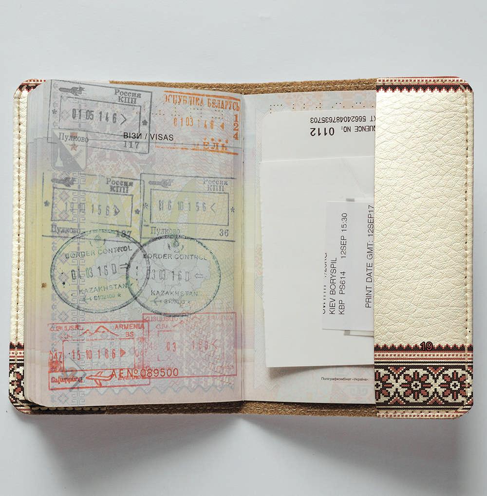 Обложка на паспорт 1.0 Fisher Gifts 19 Свободная Украина (эко-кожа) - фото 4 - id-p576555819