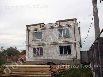 Александровка Возведение вальмовой ломанной кровли из металлочерепицы Валенсия. 2