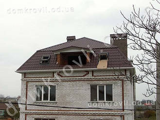 Александровка Возведение вальмовой ломанной кровли из металлочерепицы Валенсия. 8