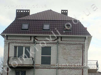 Александровка Возведение вальмовой ломанной кровли из металлочерепицы Валенсия. 24